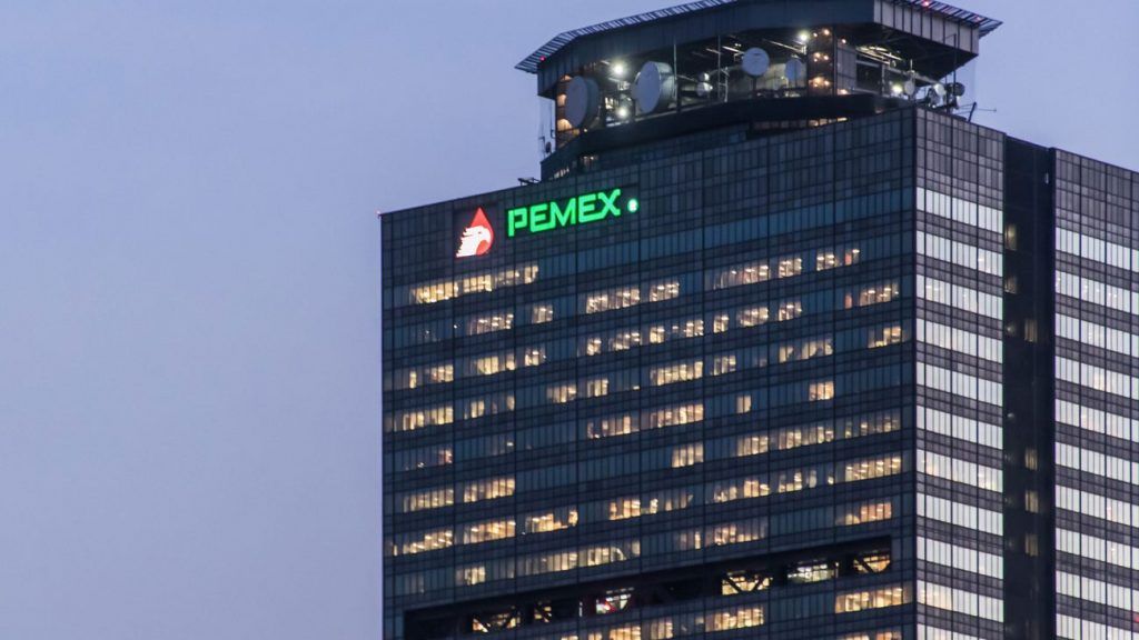 Alza en precios del crudo beneficia a Pemex