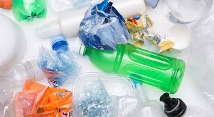 Producción de plásticos crecerá a mil 800 millones de toneladas para 2050