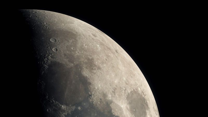 La luna tuvo actividad volcánica hasta hace 900 millones de años