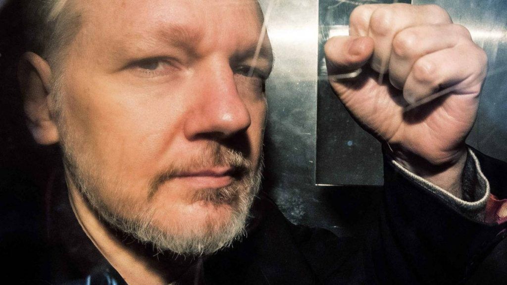 Jueza niega libertad condicional a Assange.
