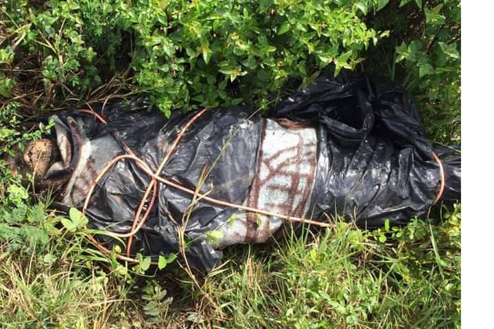 Encuentran cadáver embolsado en Tulum
