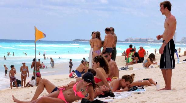 Sigue Quintana Roo recibiendo turistas para vacacionar