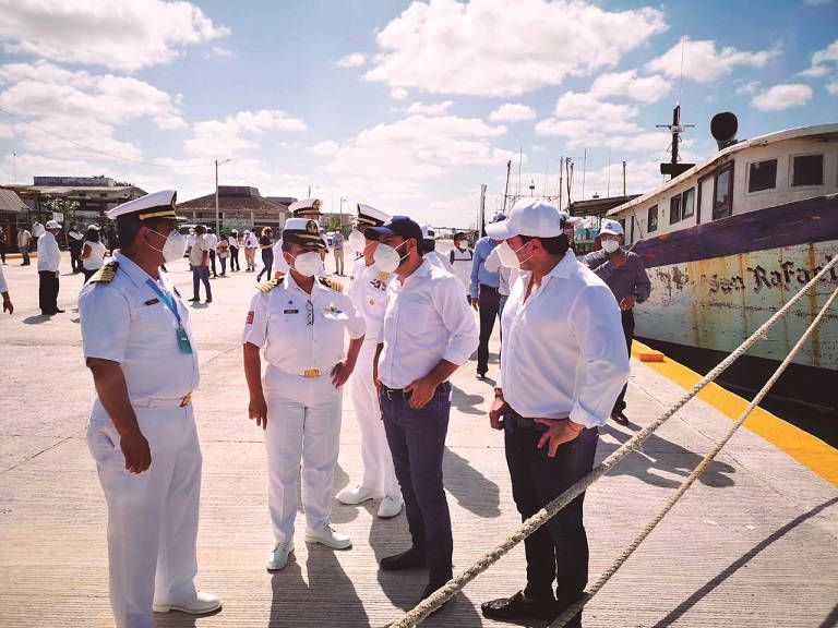 Coordinadora general de Puertos y Marina Mercante entrega obras en Yucatán