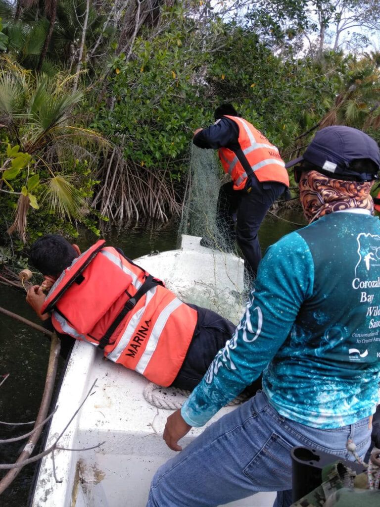 Semar retira tres redes de pesca en Quintana Roo