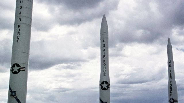 EEUU dispuesto a defender a Japón incluso con armas nucleares