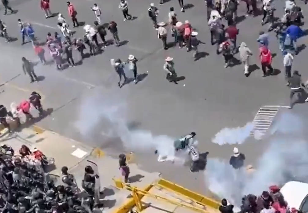 Enfrentamiento entre policías y campesinos deja heridos en Hidalgo