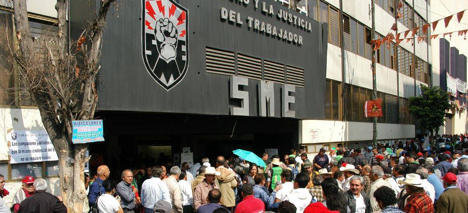 Llama SME a votar para enjuiciar a Calderón