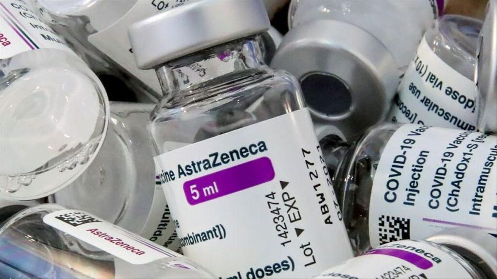 Terapia de anticuerpos de AstraZeneca reduce riesgo de desarrollar síntomas en un 77%