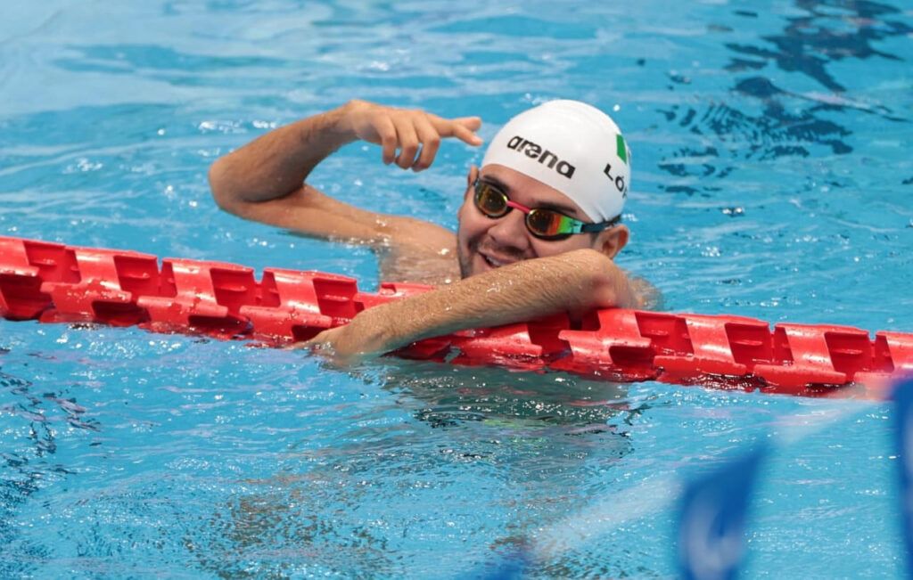 Diego López gana oro en natación