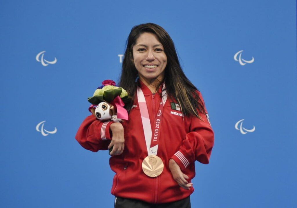 México cierra en natación con 10 medallas