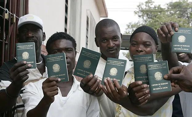 Regulariza México a cerca de 17,000 haitianos