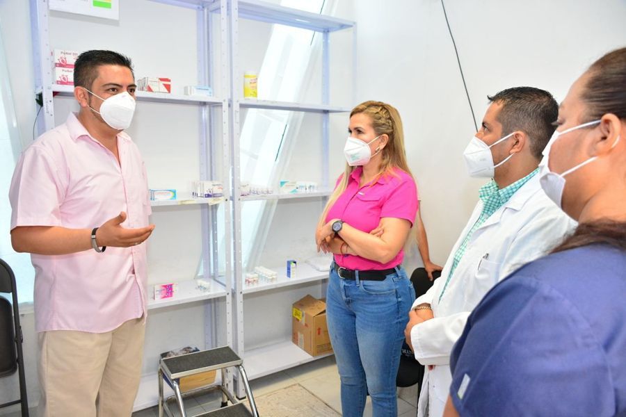 Supervisa Lili Campos funcionamiento de los centros de salud municipales