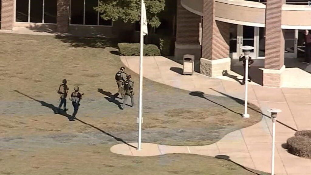 Se registra tiroteo en escuela de Texas
