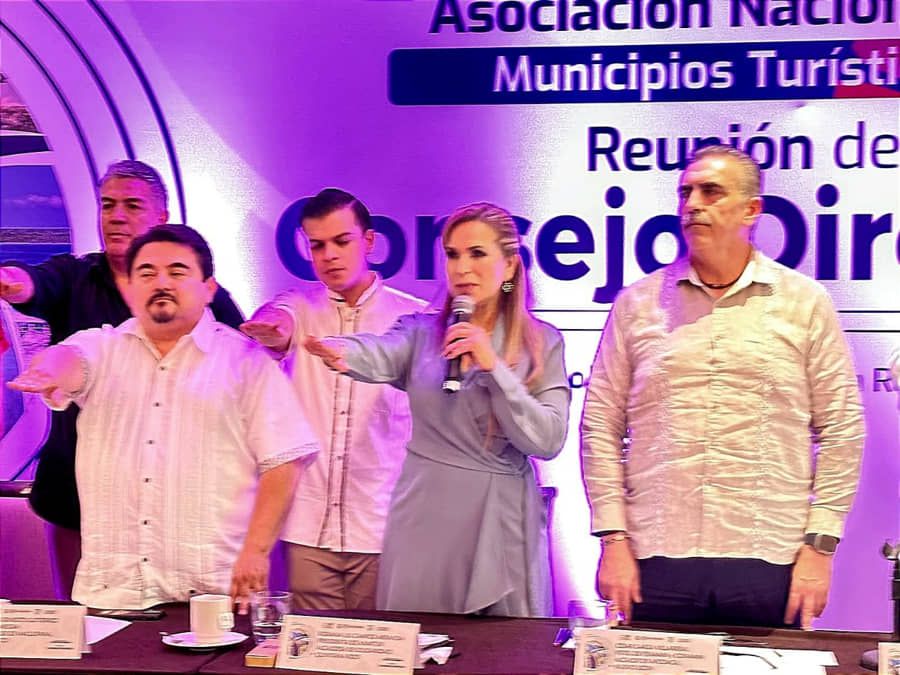 Lili Campos tomó protesta al Consejo Directivo de la ANMTUR