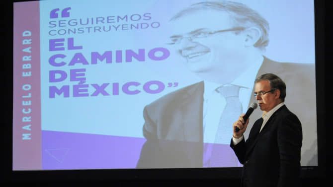 Crea Ebrard asociación civil "El camino de México"