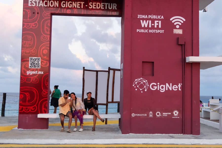Inicia internet gratuito en playas de Cancún