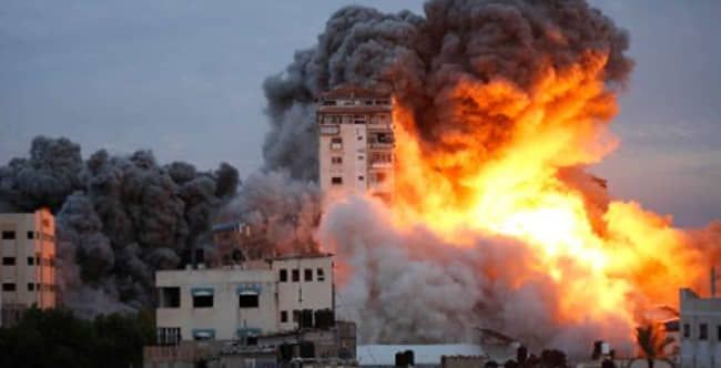 Al menos 500 muertos en bombardeo de hospital en Gaza