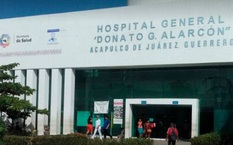 Llegan médicos cubanos al hospital Renacimiento, en Acapulco