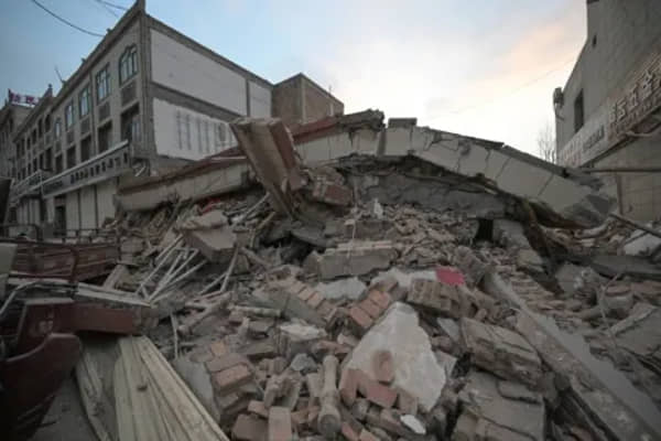 Aumenta número de muertos por sismo en China